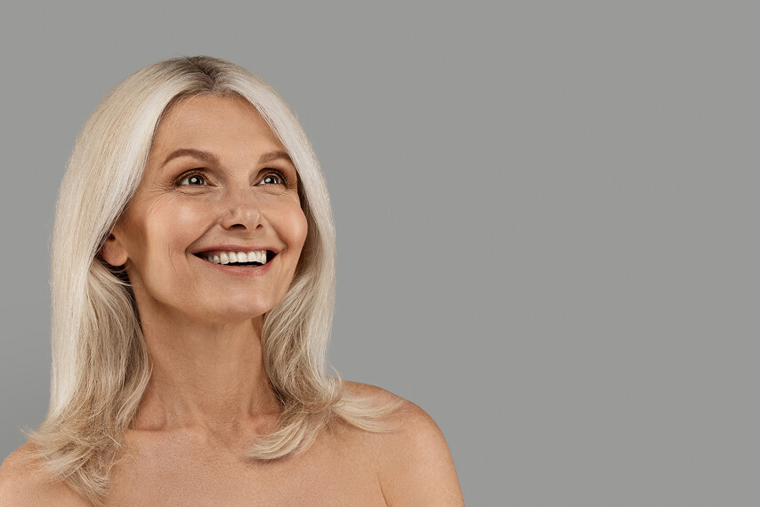 beautiful-mature-lady-with-bare-shoulders-looking-2023-11-27-05-28-44-utc (1)